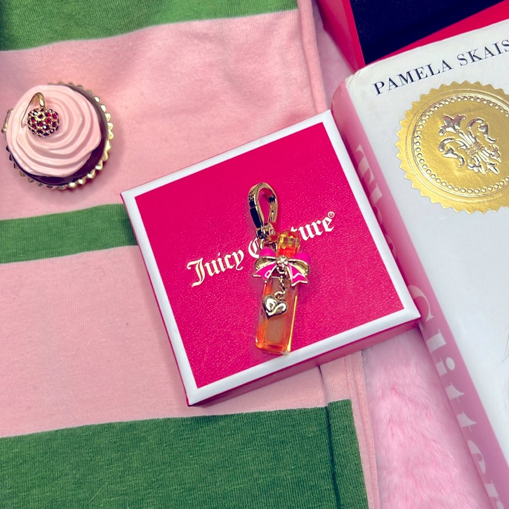 RARE✨Juicy Couture Viva La Fleur Fragrance charm NWT - Picture 2 of 7
